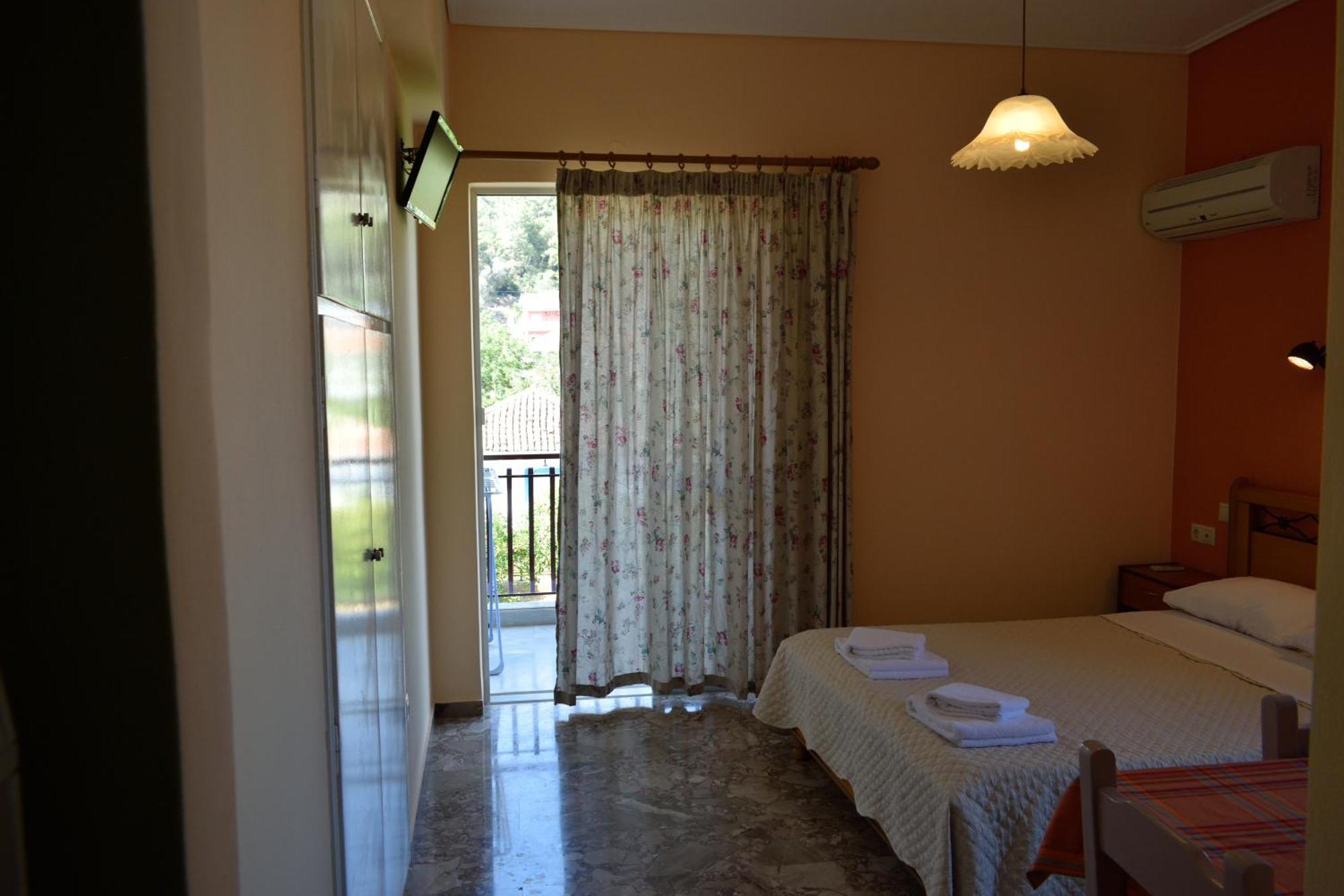 Stamoulis Apartments Agia Efimia Room photo