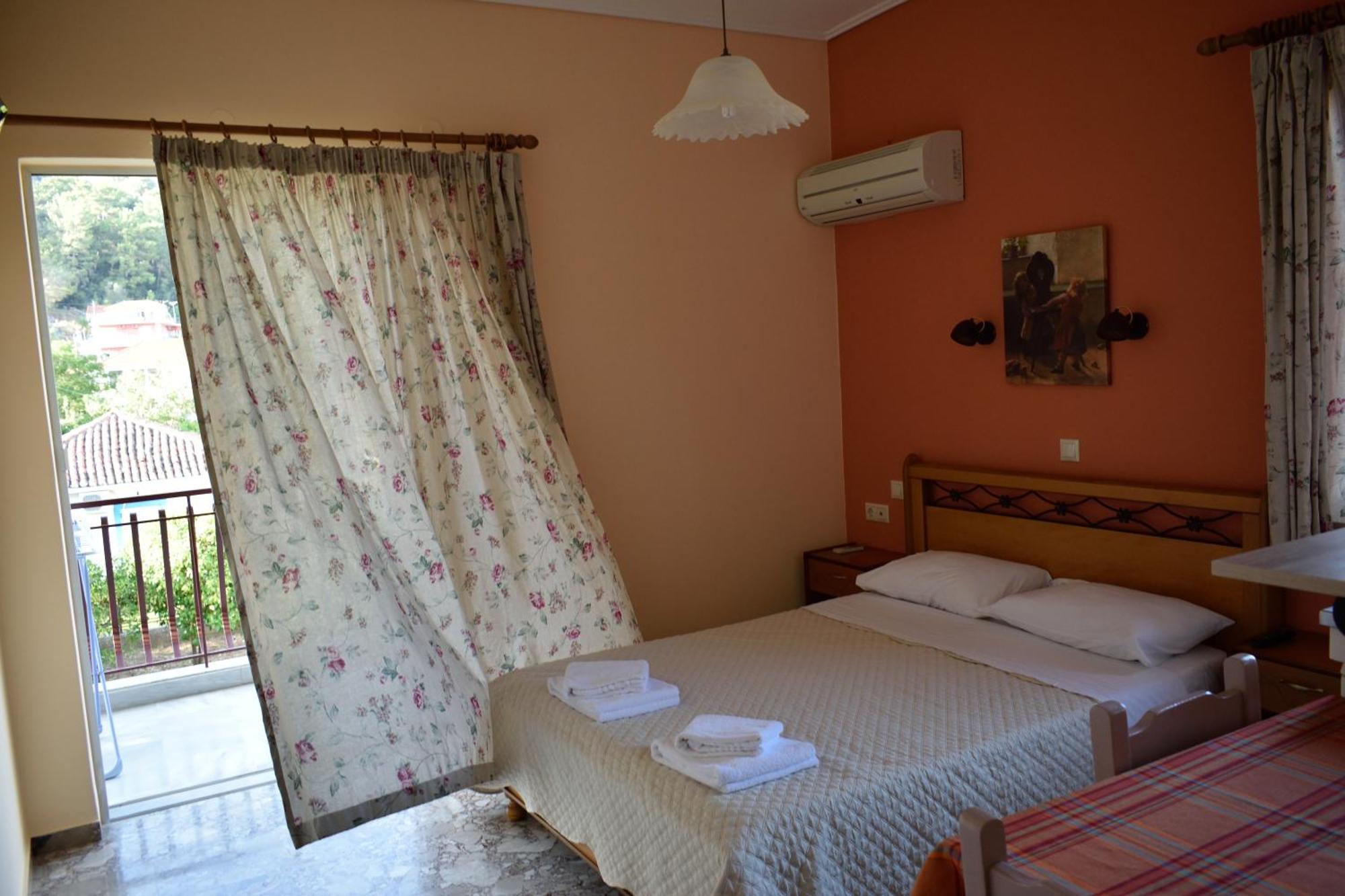 Stamoulis Apartments Agia Efimia Room photo