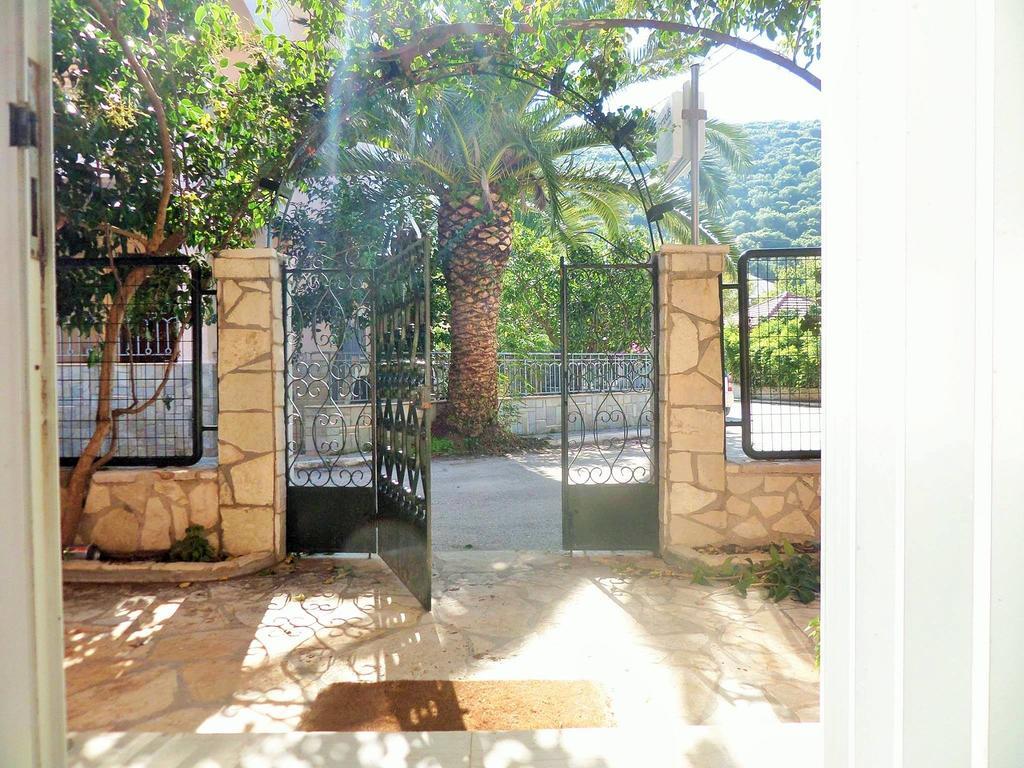 Stamoulis Apartments Agia Efimia Exterior photo