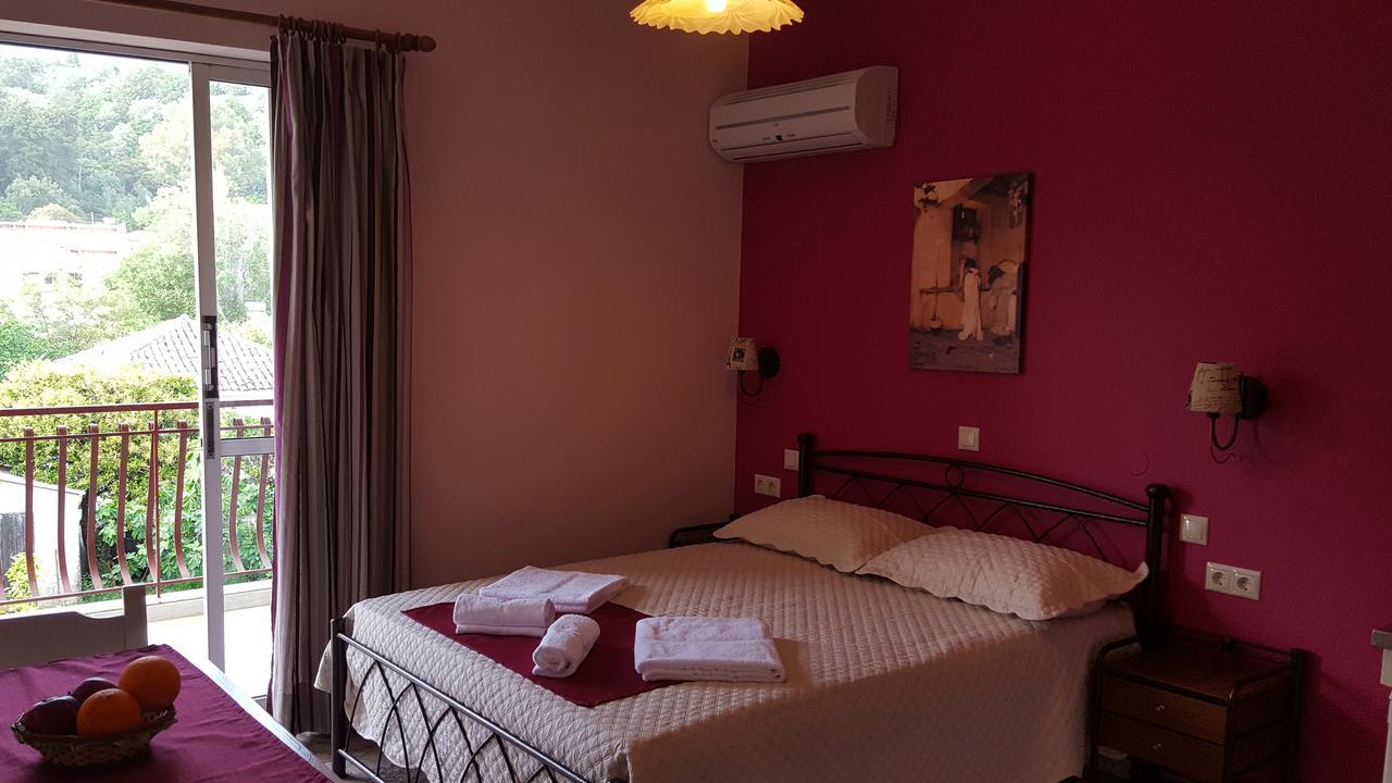 Stamoulis Apartments Agia Efimia Exterior photo